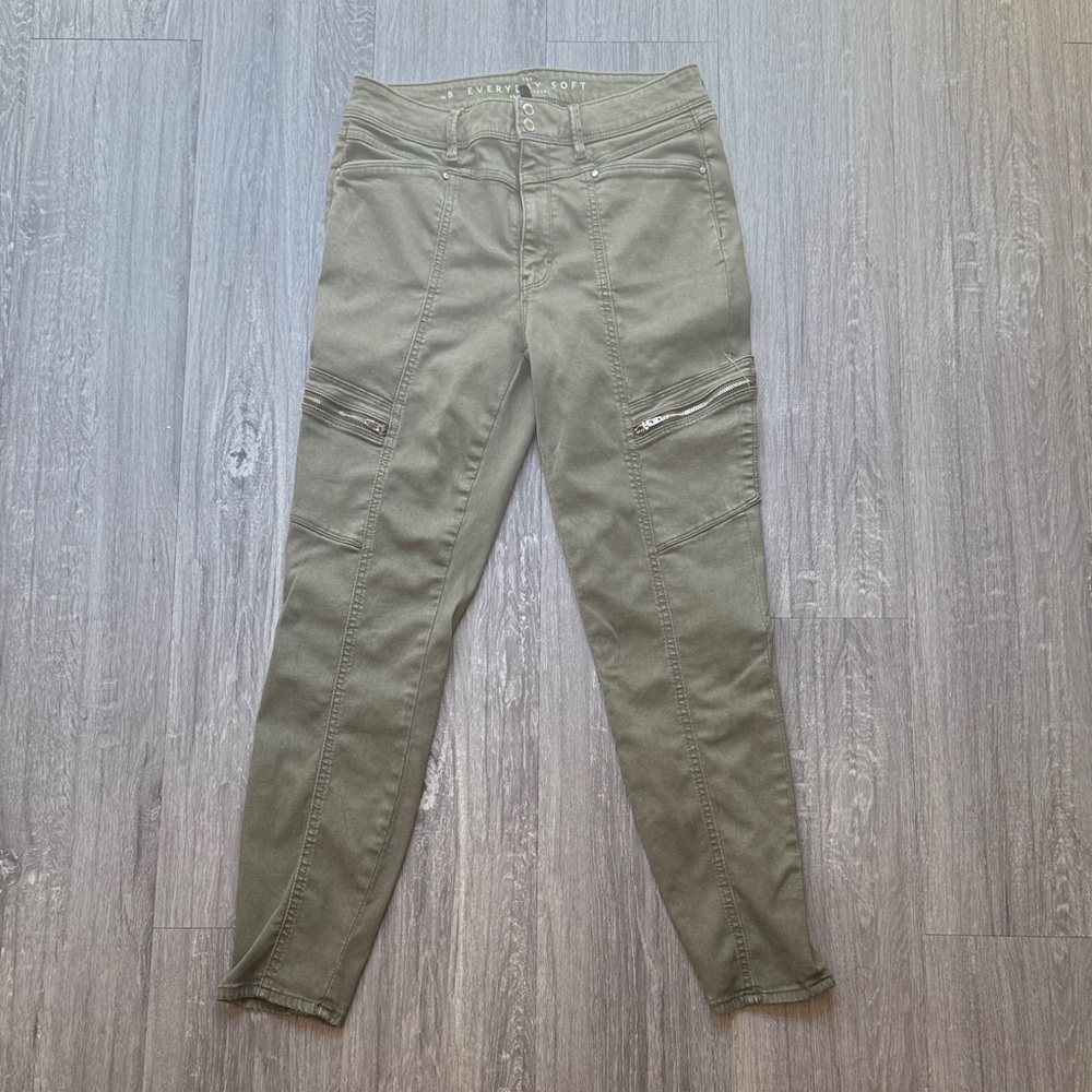 White House Black Market “Everyday Soft” Skinny Ankle Jeans – Size 8